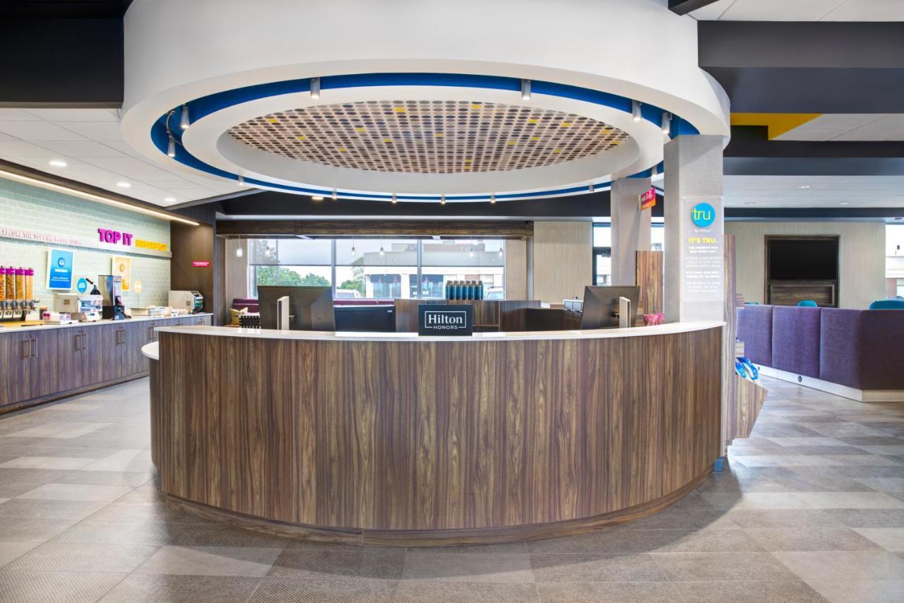 Отель Tru By Hilton Toronto Airport West Миссиссага Экстерьер фото