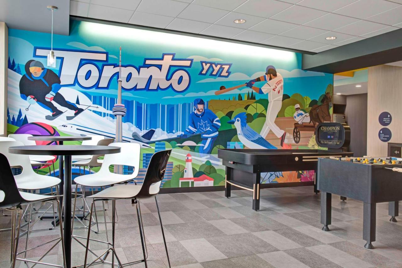 Отель Tru By Hilton Toronto Airport West Миссиссага Экстерьер фото